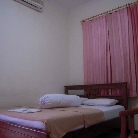 Hotel Paprica 1 Surabaya Eksteriør billede